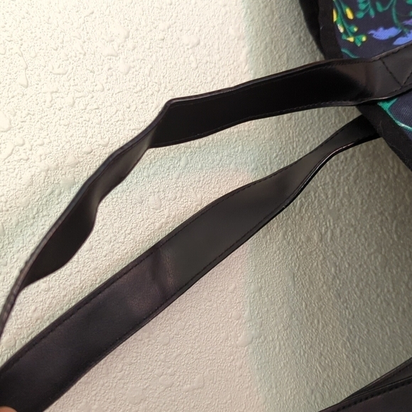 Victoria's Secret Shoulder Floral Printed Bag Tote Large Zipper - Picture 5 of 9